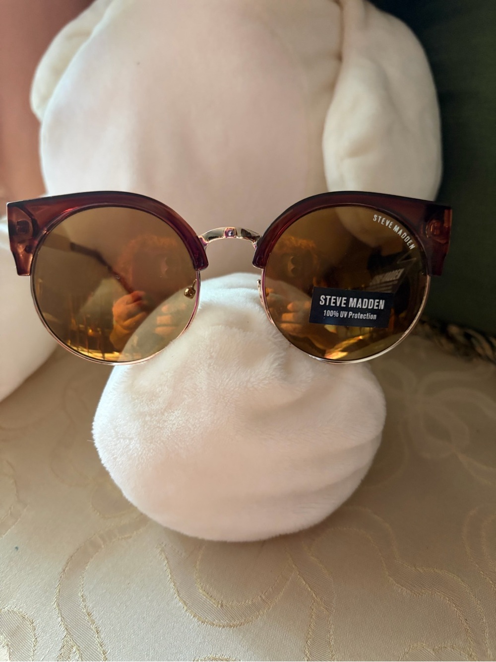 STEVE MADDEN  Brown Tortoiseshell Round Sunglasses with Gold Temples